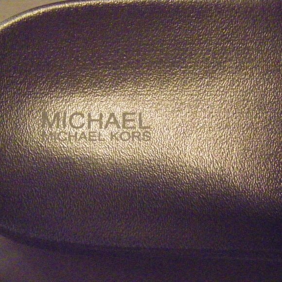 Michael Kors Gilmore Slides Metallic Silver MK Logo Women's Size 10 New In Box - Picture 12 of 15